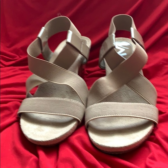 Anne Klein Sport Women’s Sz 6 Cork Wedge Sandals - Picture 5 of 5